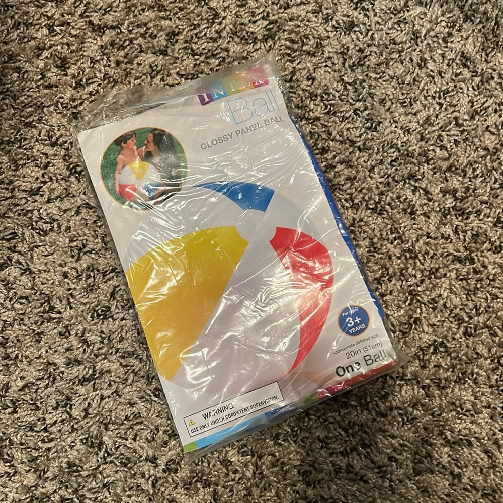 Intex 20” Beach Ball